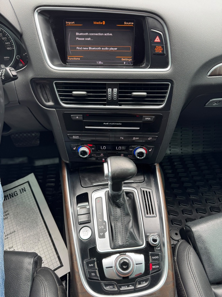 Photo 14 of this AUDI Q5