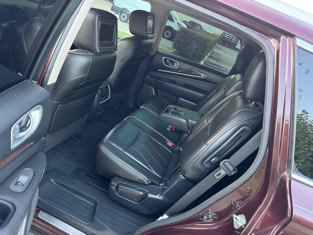 Photo 13 of this INFINITI QX60