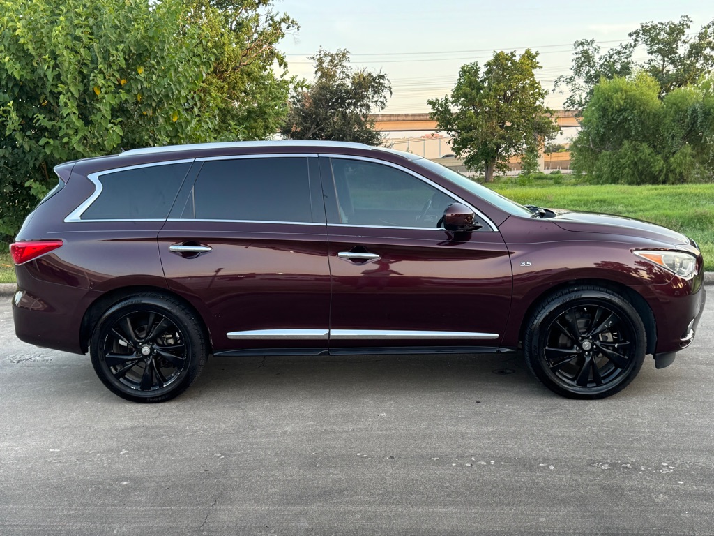 Photo 3 of this INFINITI QX60