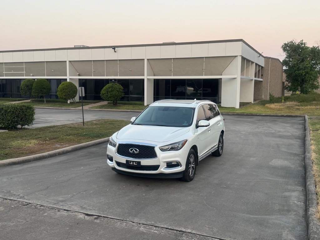 Photo 10 of this INFINITI QX60