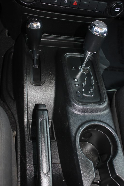 Photo 20 of this JEEP WRANGLER UNLIMI