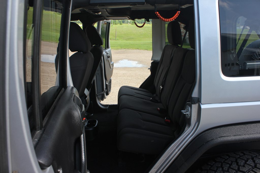 Photo 37 of this JEEP WRANGLER UNLIMI