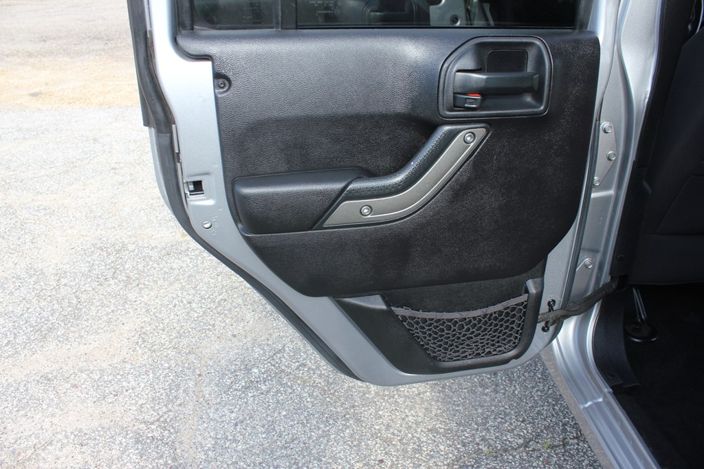 Photo 36 of this JEEP WRANGLER UNLIMI