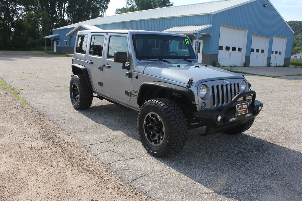 Photo 4 of this JEEP WRANGLER UNLIMI