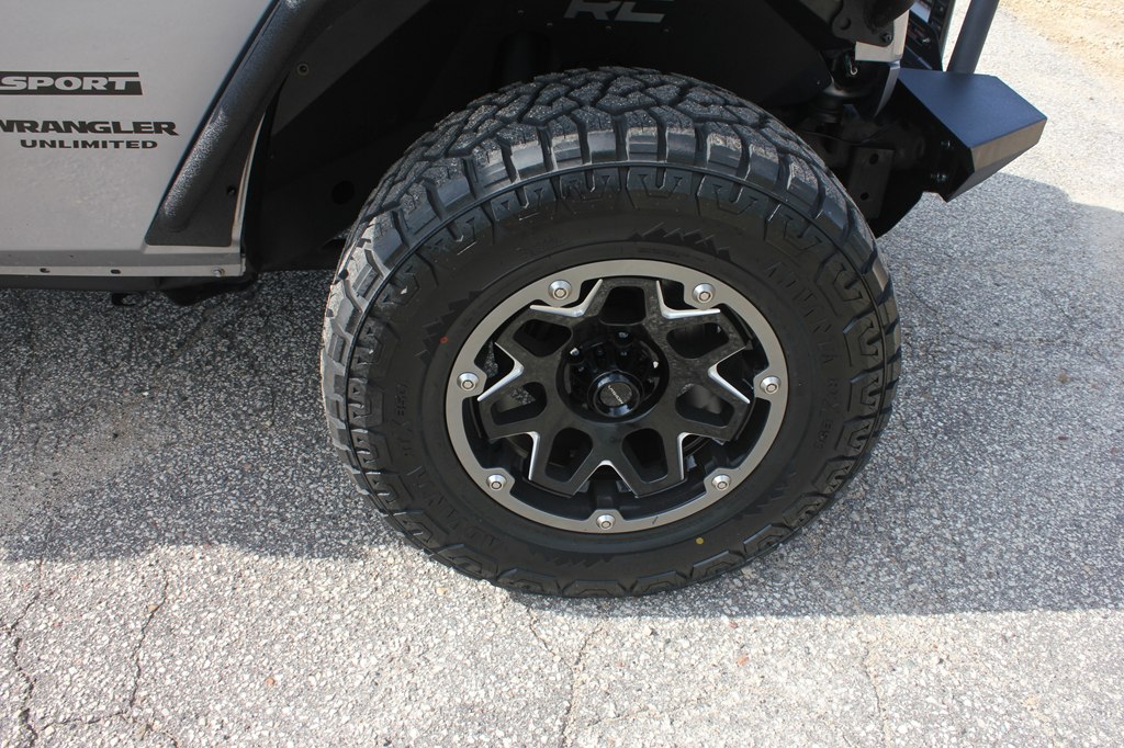 Photo 51 of this JEEP WRANGLER UNLIMI