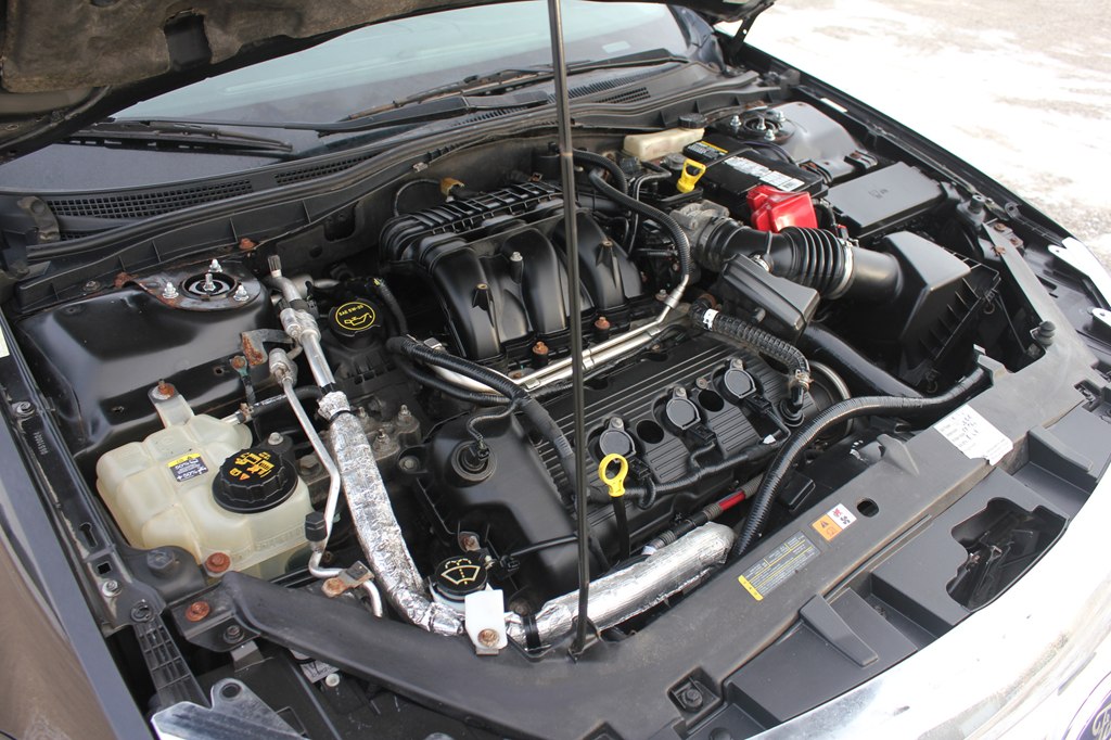 Photo 49 of this FORD FUSION