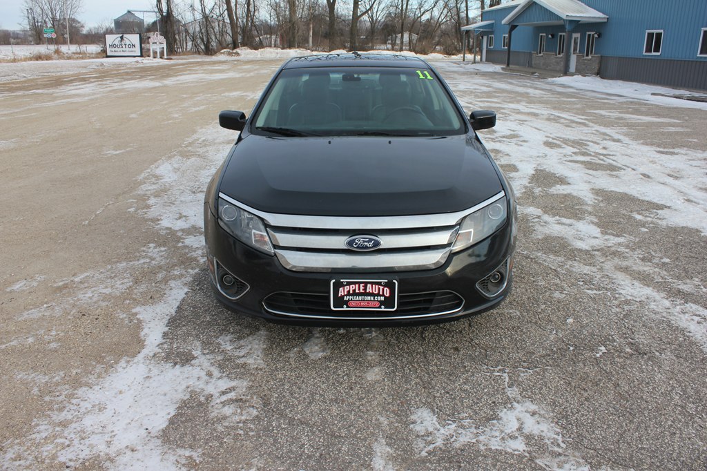 Photo 3 of this FORD FUSION