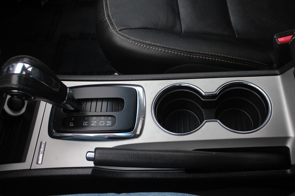 Photo 21 of this FORD FUSION