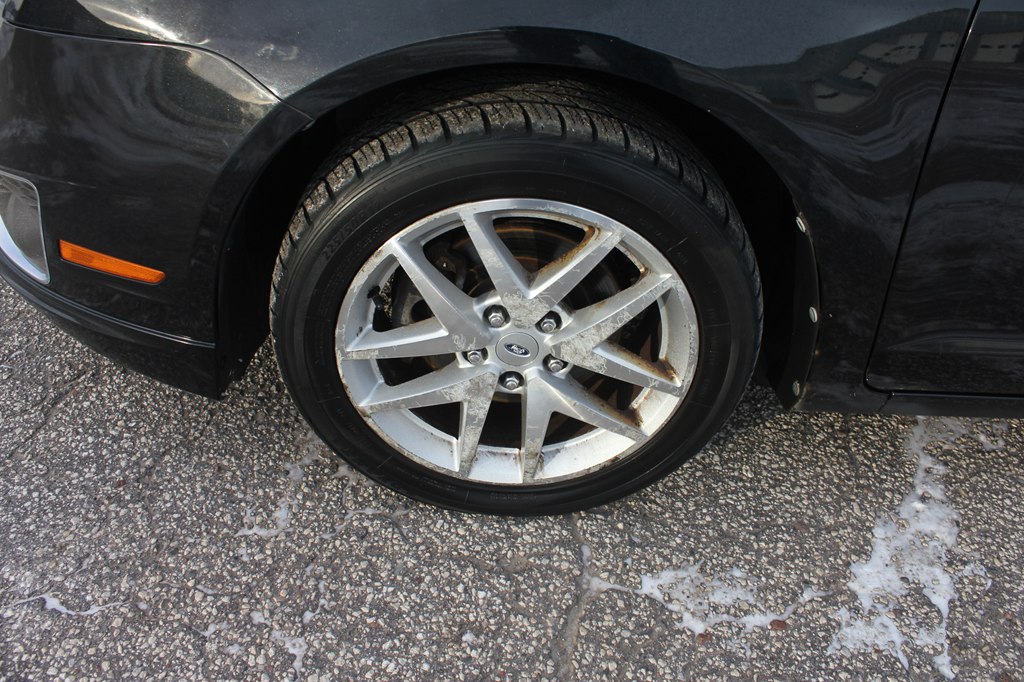 Photo 54 of this FORD FUSION