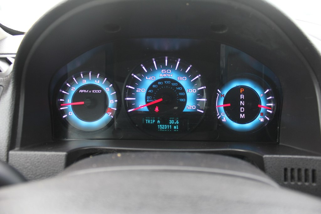 Photo 12 of this FORD FUSION