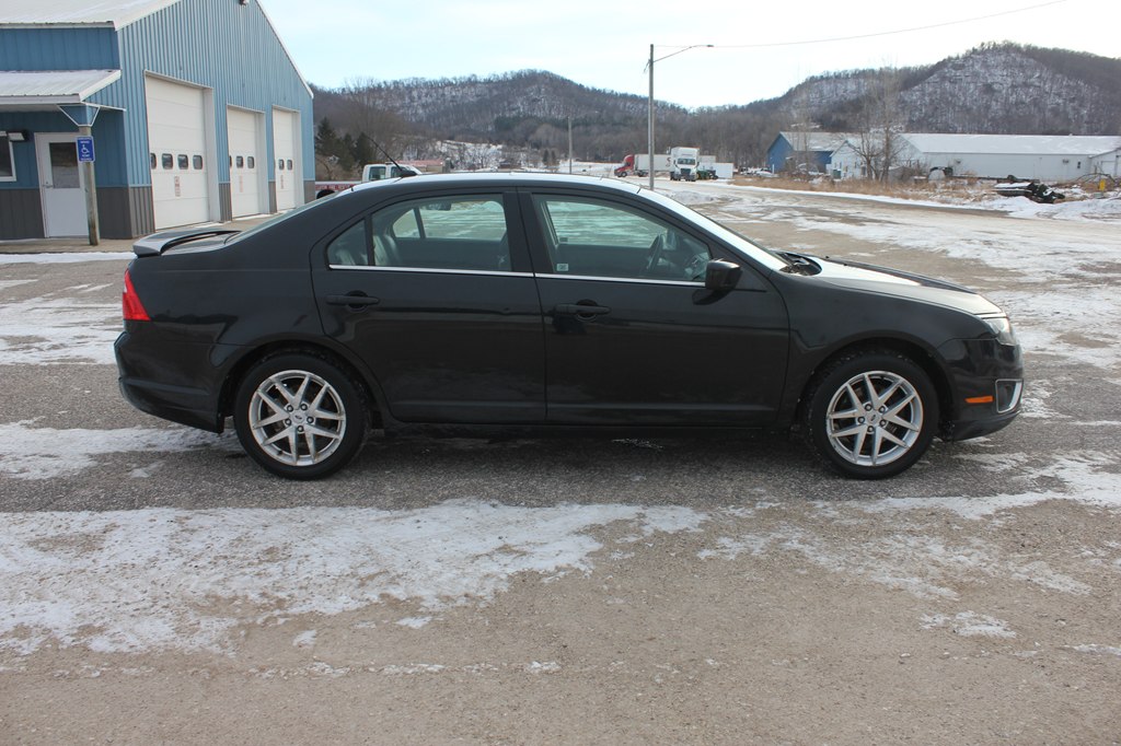 Photo 5 of this FORD FUSION