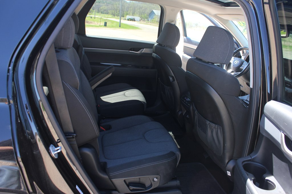 Photo 30 of this HYUNDAI PALISADE