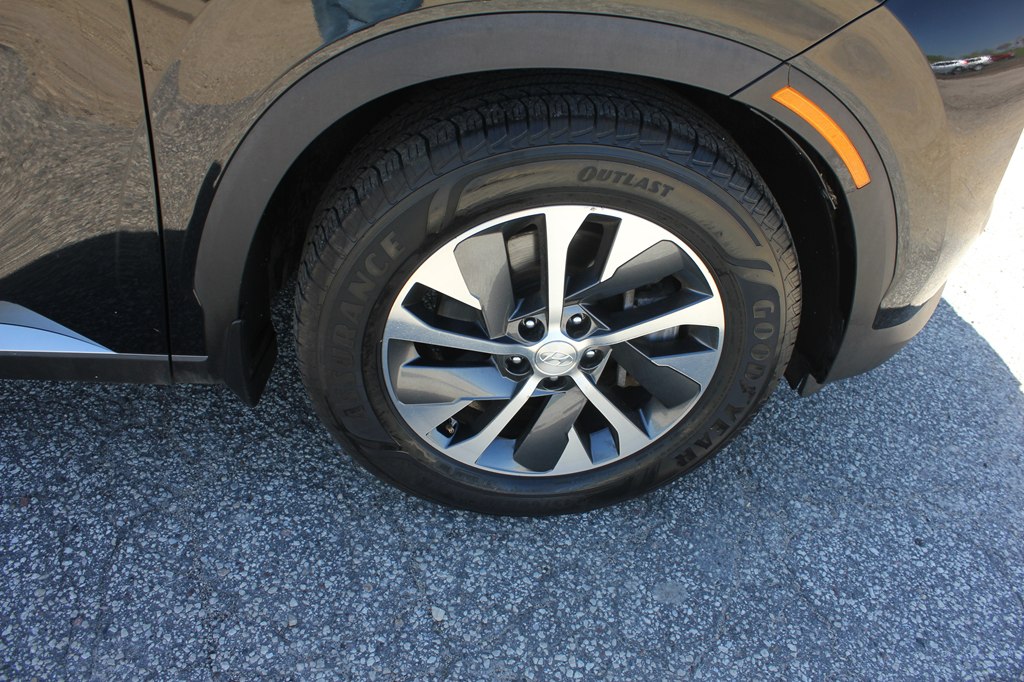 Photo 38 of this HYUNDAI PALISADE
