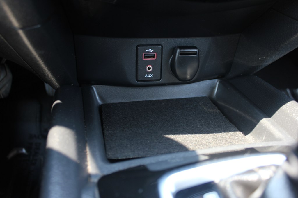 Photo 21 of this NISSAN ROGUE