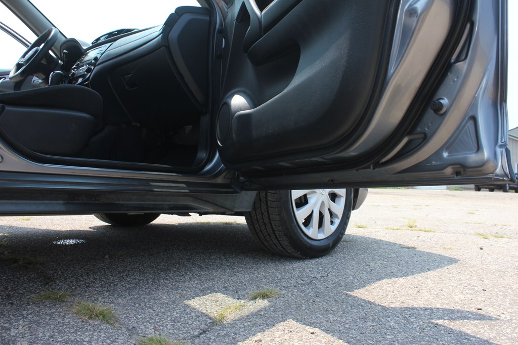 Photo 38 of this NISSAN ROGUE