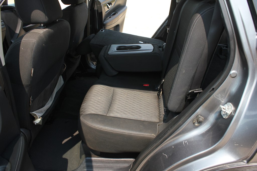 Photo 30 of this NISSAN ROGUE