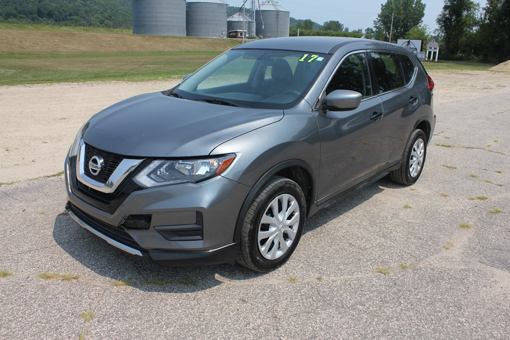 2017 NISSAN ROGUE