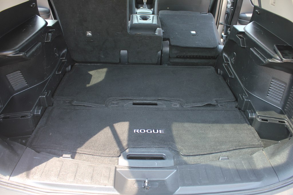 Photo 29 of this NISSAN ROGUE