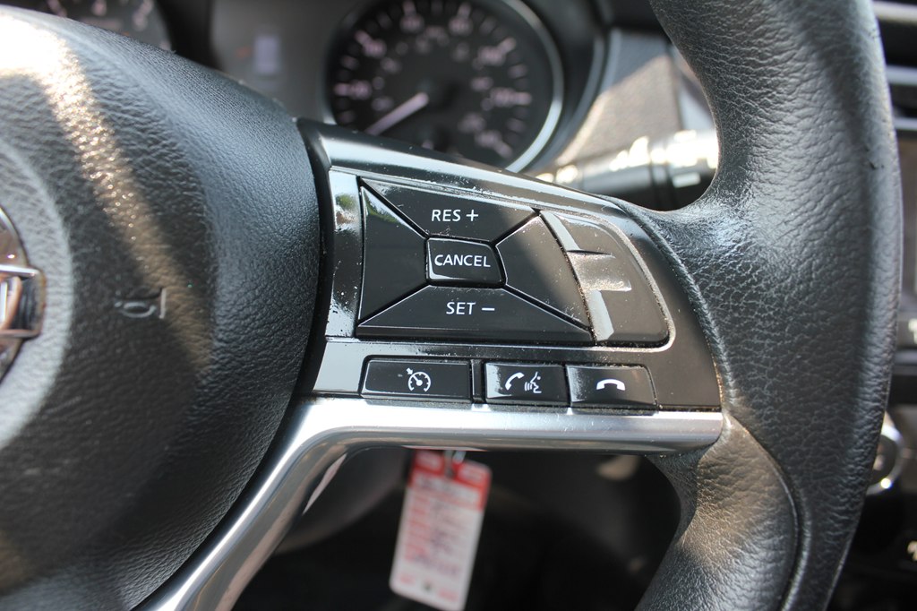 Photo 15 of this NISSAN ROGUE