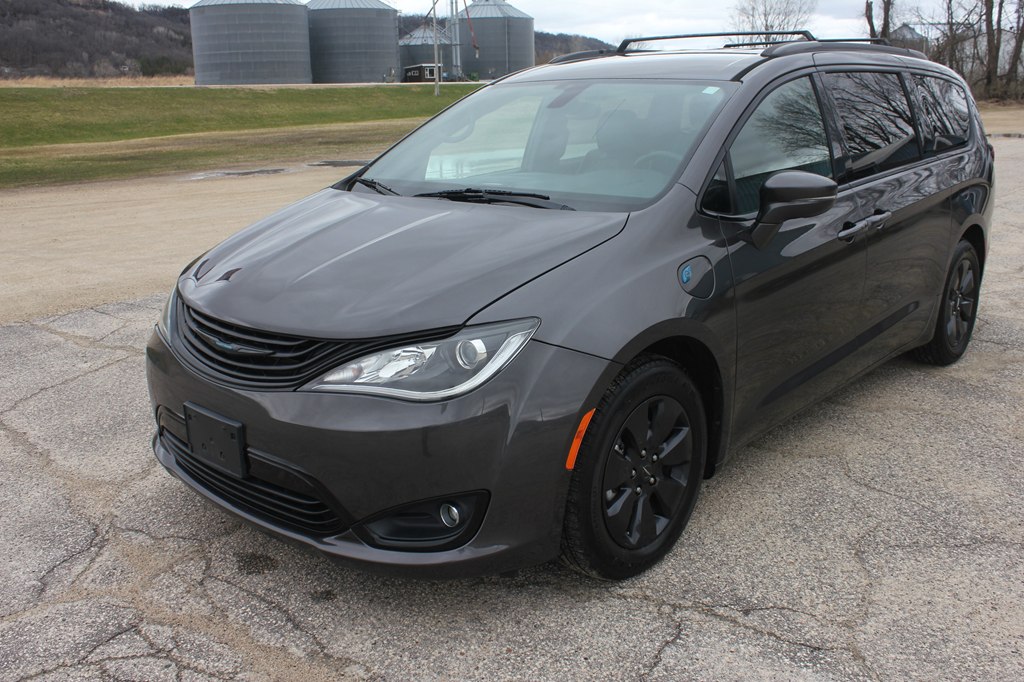 Gray 2019 Chrysler Pacifica Hybrid Limited FWD Minivan Front-Wheel Drive Automatic
