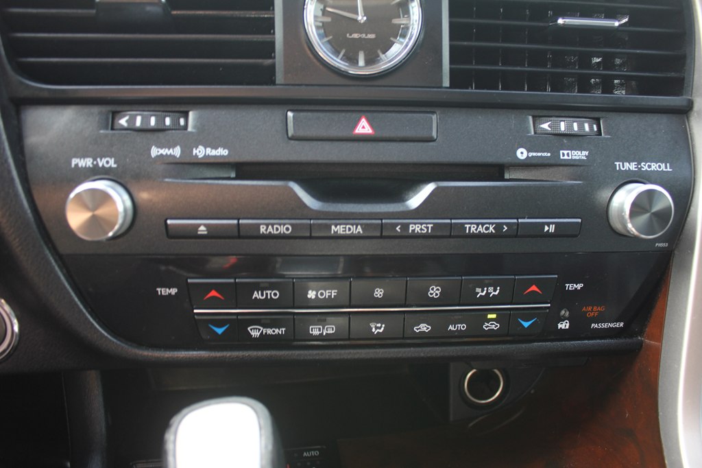 Photo 20 of this LEXUS RX 350