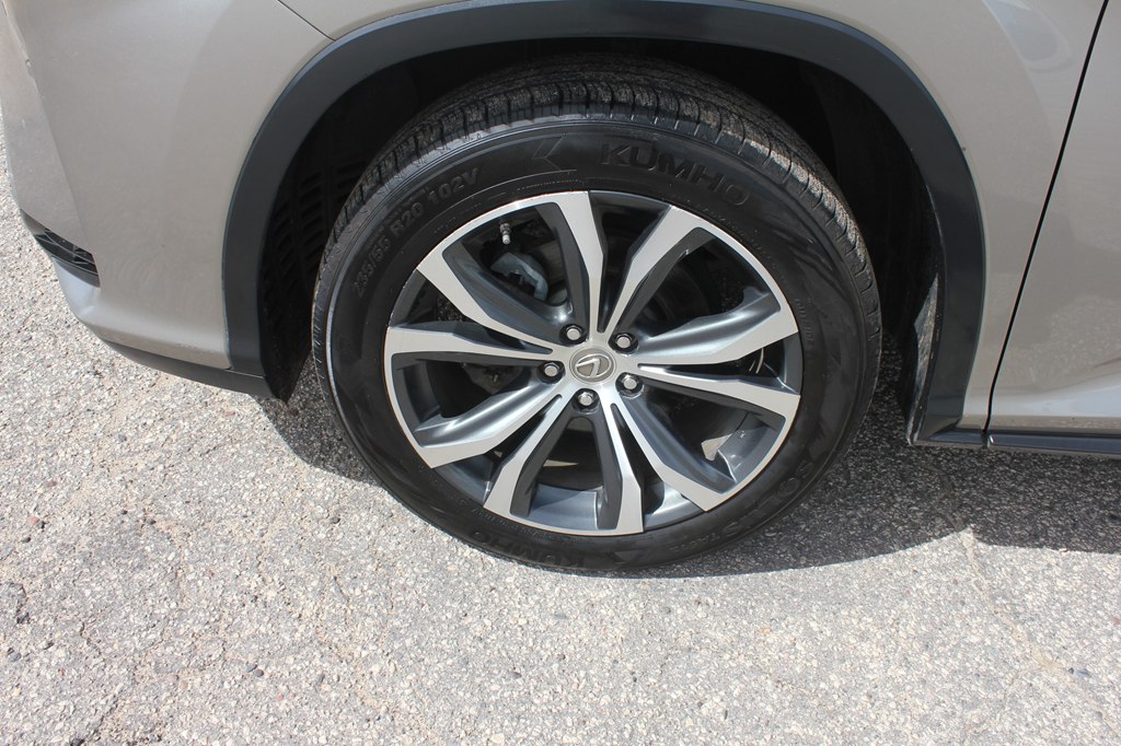 Photo 60 of this LEXUS RX 350