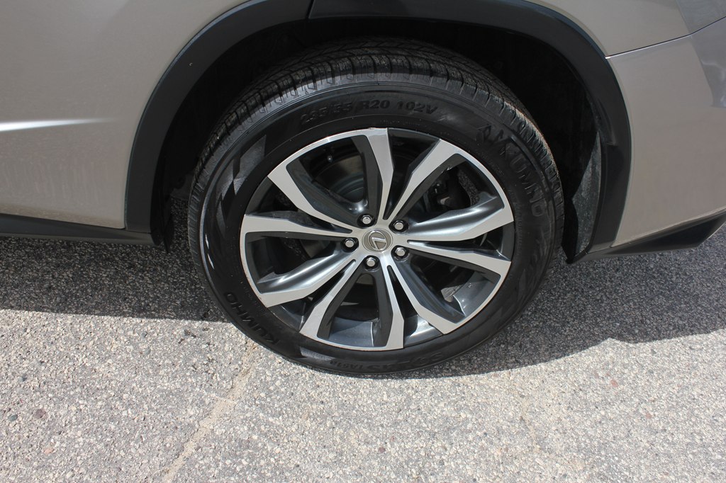 Photo 59 of this LEXUS RX 350