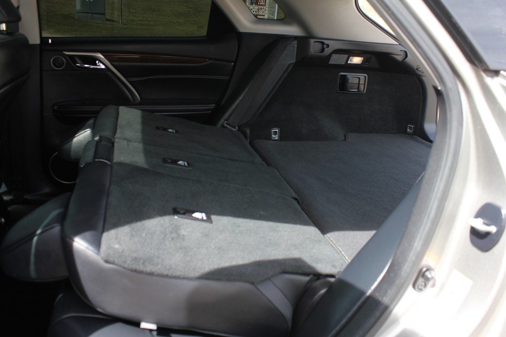 Photo 42 of this LEXUS RX 350