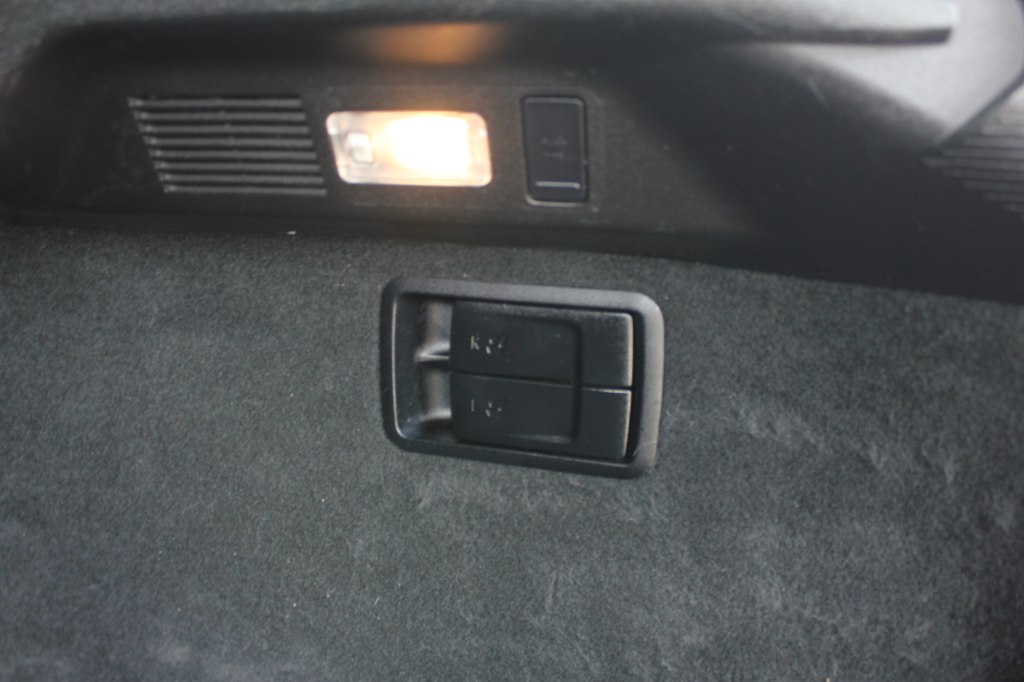 Photo 45 of this LEXUS RX 350