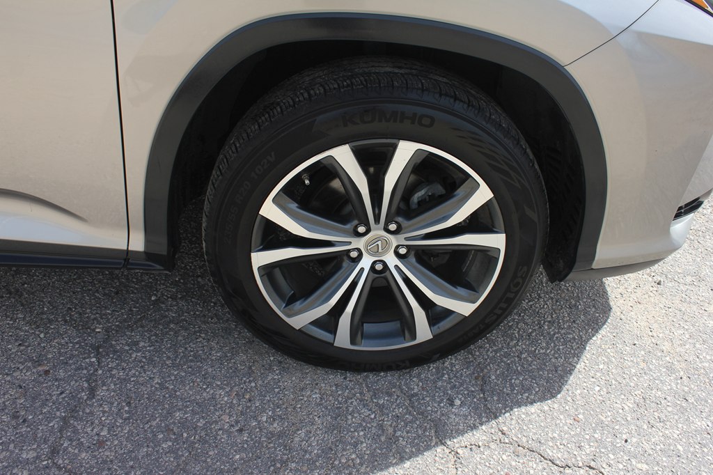 Photo 57 of this LEXUS RX 350