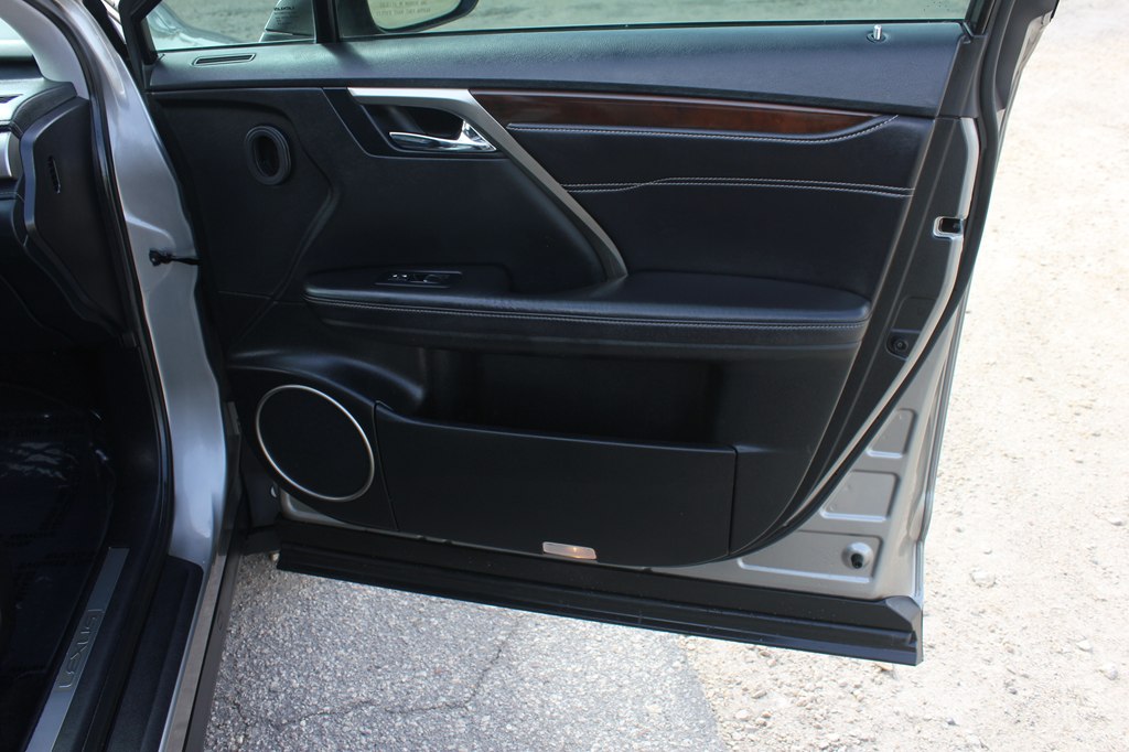 Photo 34 of this LEXUS RX 350