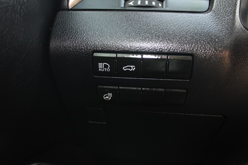 Photo 17 of this LEXUS RX 350