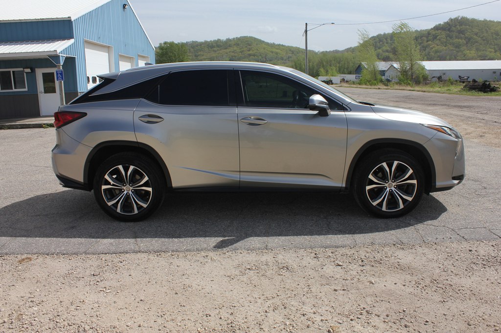Photo 4 of this LEXUS RX 350