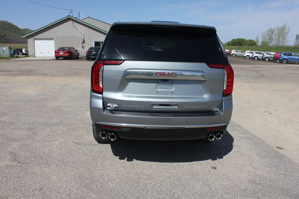 Photo 6 of this GMC YUKON