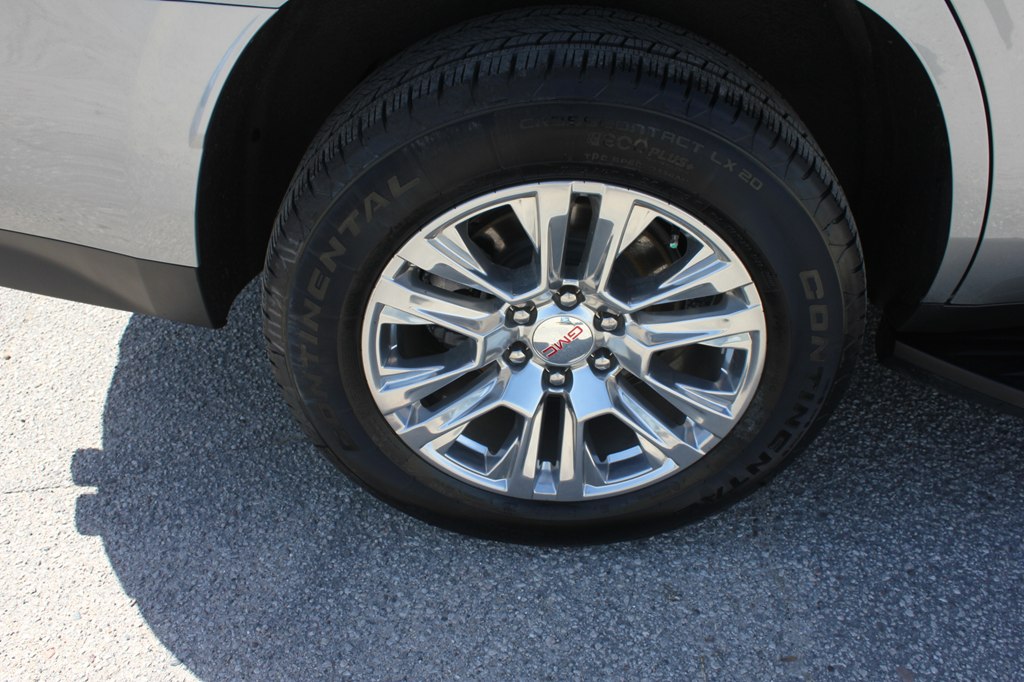 Photo 57 of this GMC YUKON