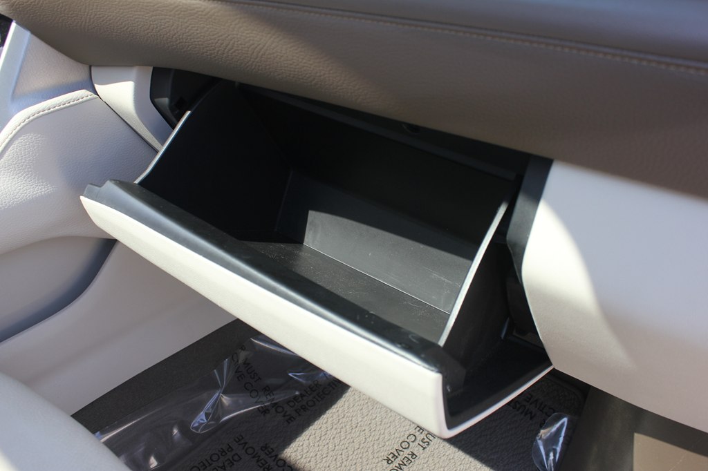 Photo 31 of this GMC YUKON