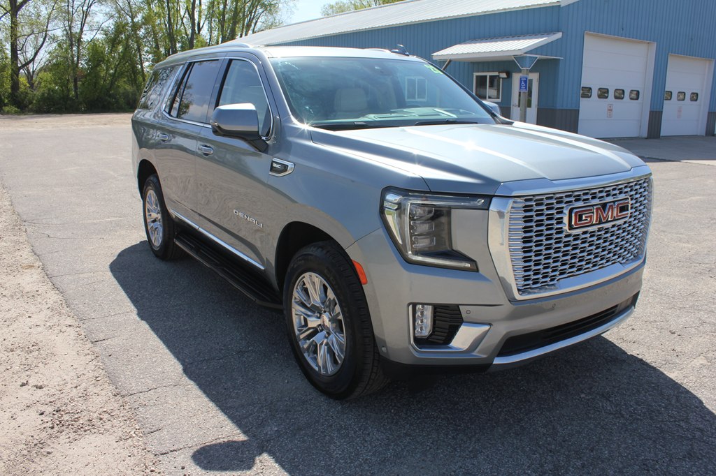 Photo 3 of this GMC YUKON