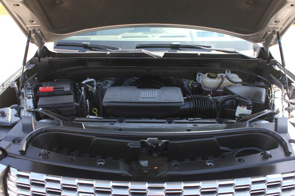 Photo 53 of this GMC YUKON