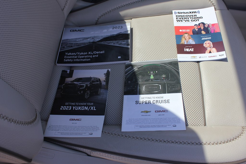 Photo 30 of this GMC YUKON