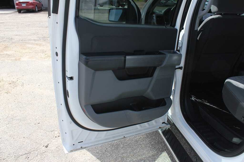 Photo 35 of this FORD F-150