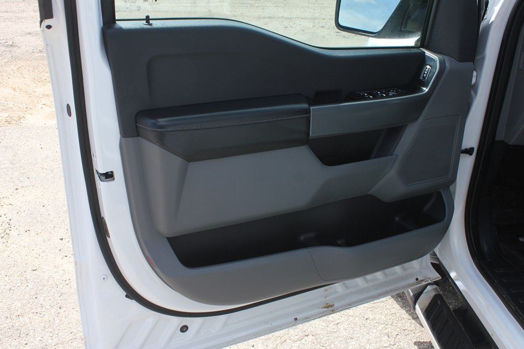 Photo 25 of this FORD F-150