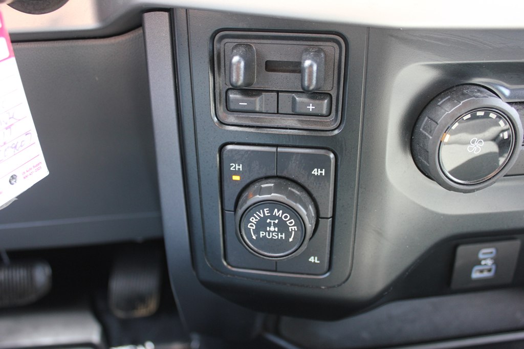 Photo 18 of this FORD F-150