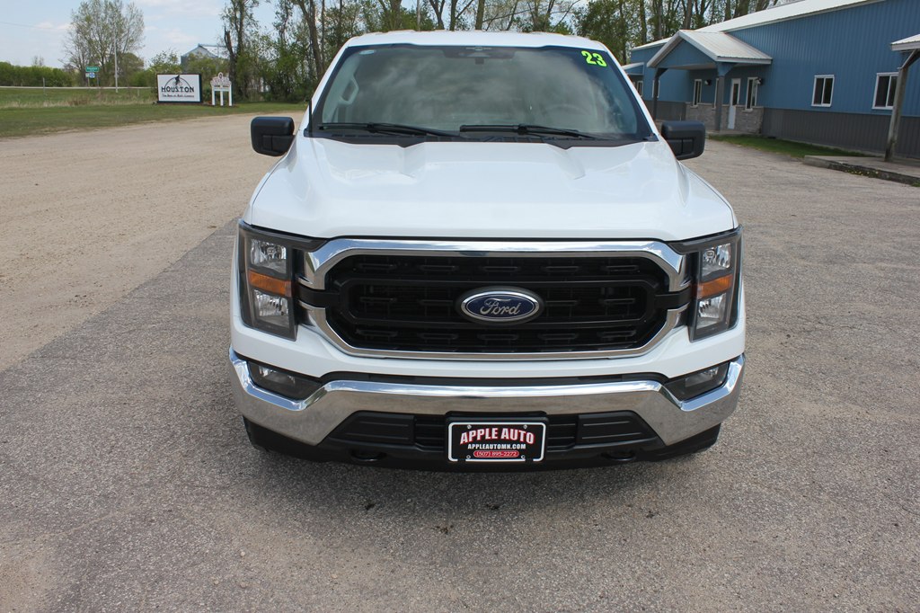 Photo 2 of this FORD F-150