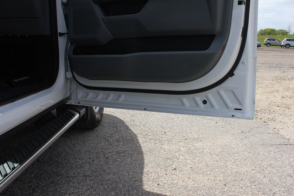 Photo 44 of this FORD F-150