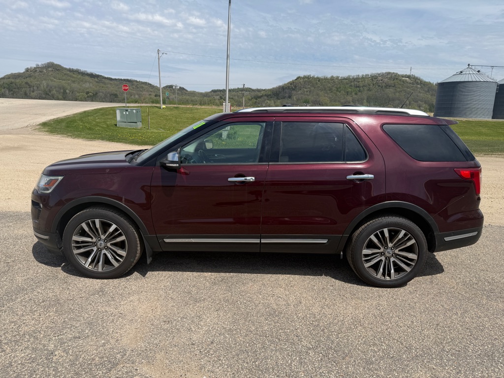 Photo 9 of this FORD EXPLORER