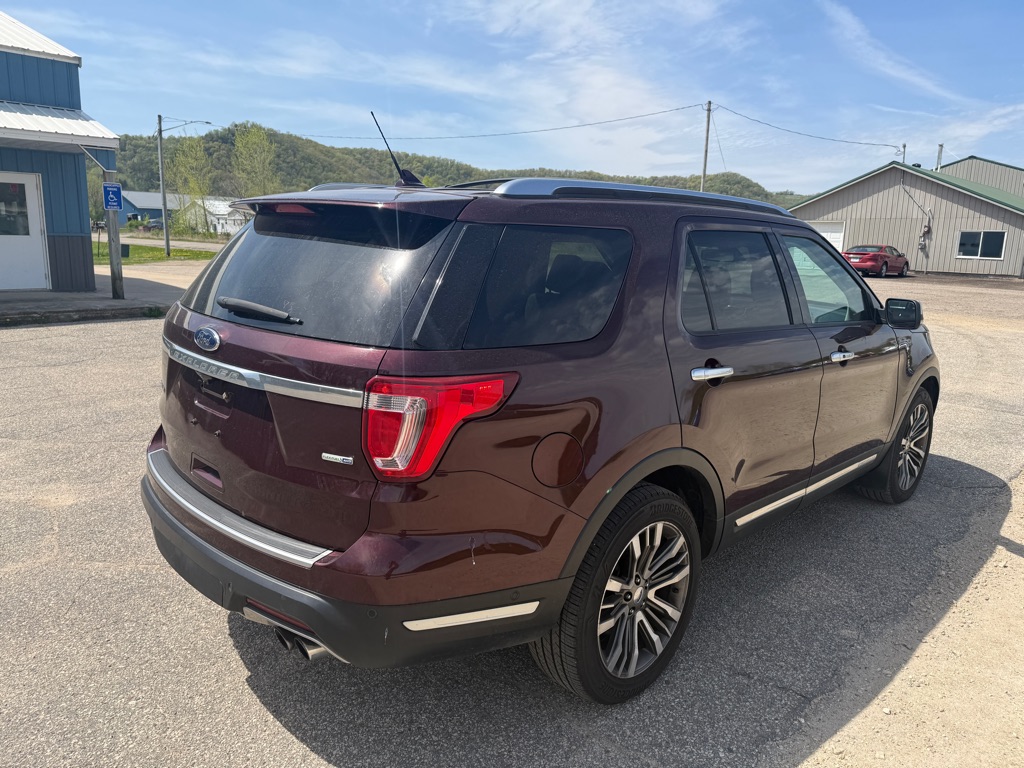 Photo 6 of this FORD EXPLORER