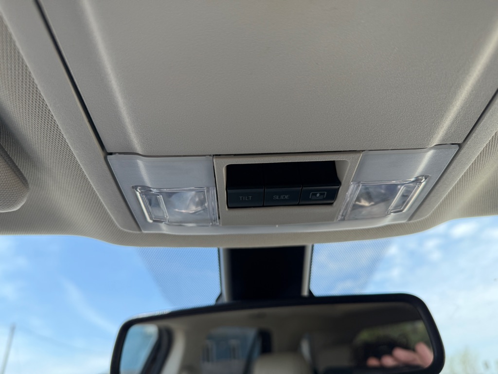 Photo 30 of this FORD EXPLORER