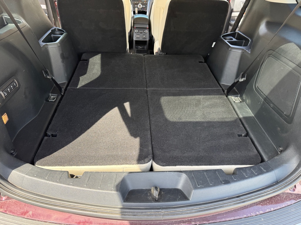 Photo 43 of this FORD EXPLORER