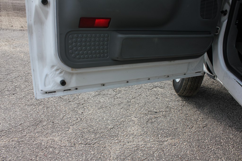 Photo 41 of this FORD F550