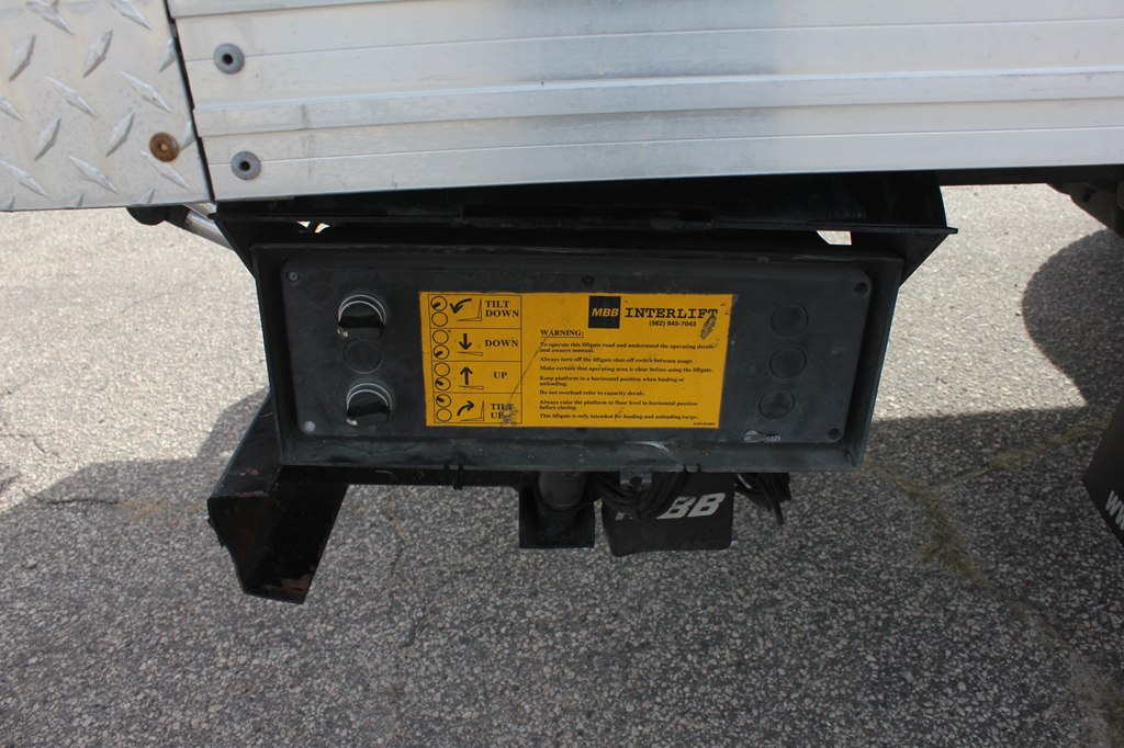 Photo 34 of this FORD F550